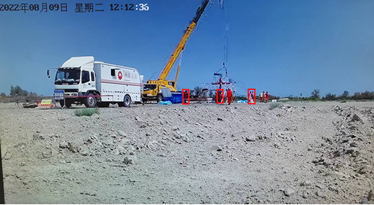 吊裝作業(yè)人員穿行異常報警